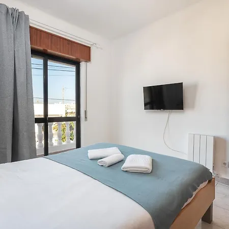 Blife Marya Private Rooms - Airport Stay District de District de Faro Extérieur photo
