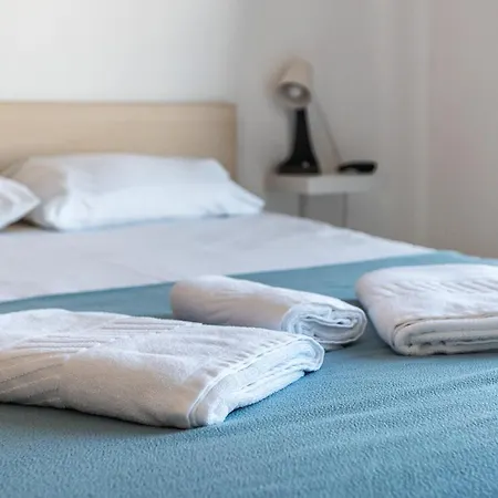 Blife Marya Private Rooms - Airport Stay District de District de Faro Extérieur photo