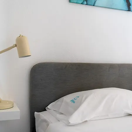 Blife Marya Private Rooms - Airport Stay District de District de Faro Extérieur photo