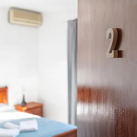 Blife Marya Private Rooms - Airport Stay District de District de Faro Extérieur photo