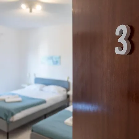 Blife Marya Private Rooms - Airport Stay District de District de Faro Extérieur photo