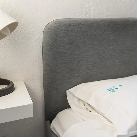 Blife Marya Private Rooms - Airport Stay District de District de Faro Extérieur photo