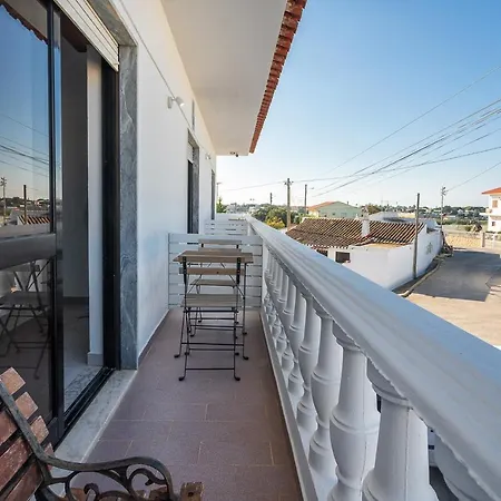 Blife Marya Private Rooms - Airport Stay Faro Room photo