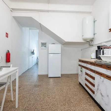 Blife Marya Private Rooms - Airport Stay Faro Room photo